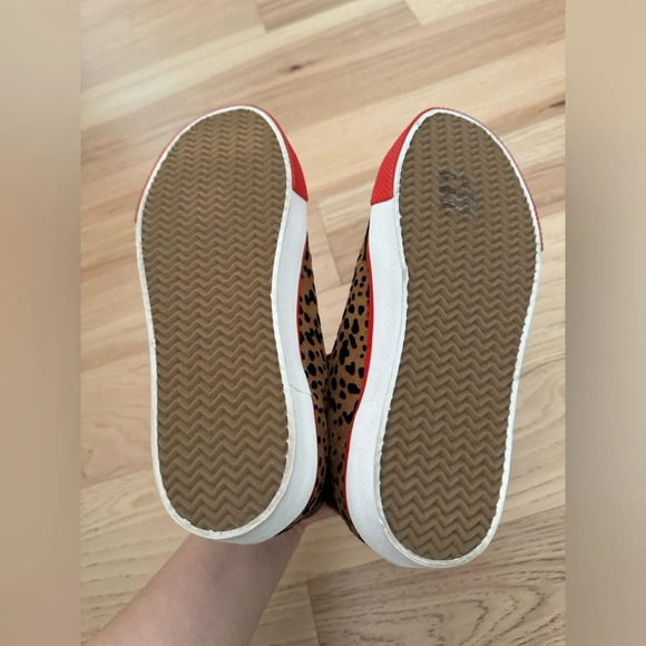 Rag & Bone RB Army High Tops in Tan Cheetah Print |
Size 36.5 US 6.5 New - Picture 10 of 10